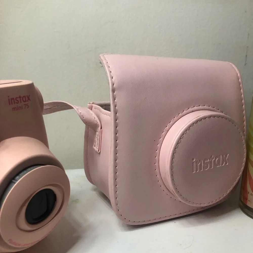 Fujifilm Instax Mini 7S Instant Camera - Pink